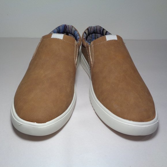 IZOD Size 9.5 M JACKSON Brown Slip On Loafers New Men\'s Shoes